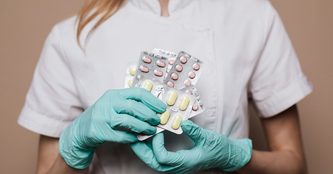 Off-Label Use of Ivermectin and Metformin in Oncology: Emerging Insights and Clinical Consideration image